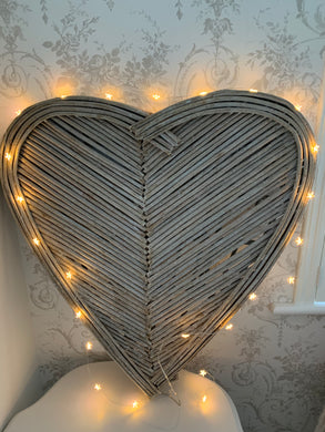 Wicker Heart solid Wall Art